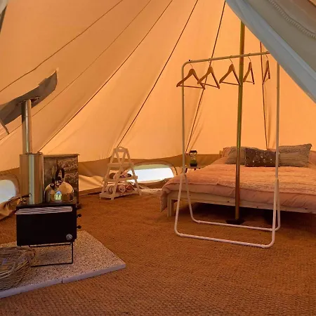 Au Pre Fleuri Eco Glamping Hotel Le Lindois Buitenkant foto