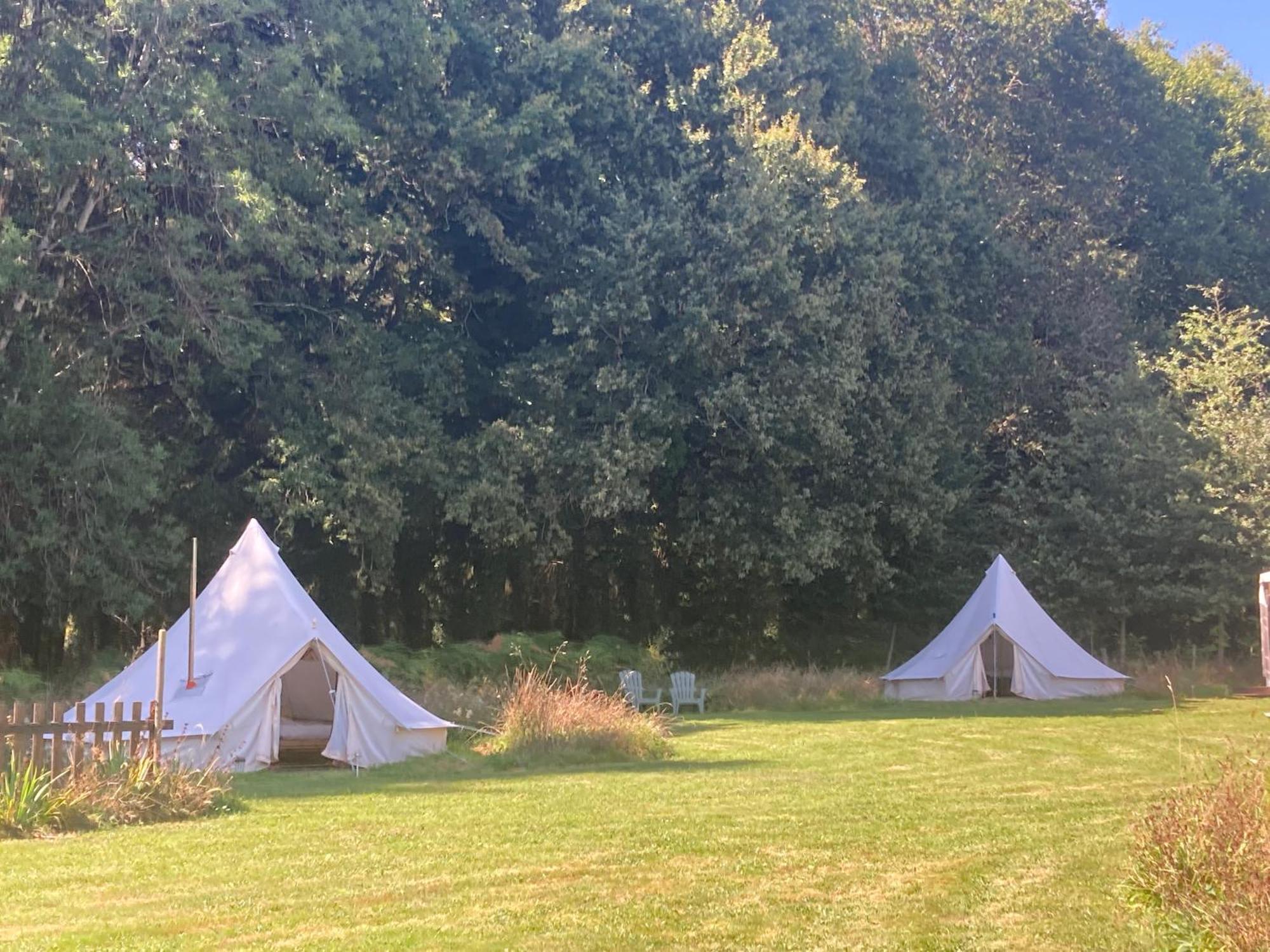 Au Pre Fleuri Eco Glamping * Le Lindois